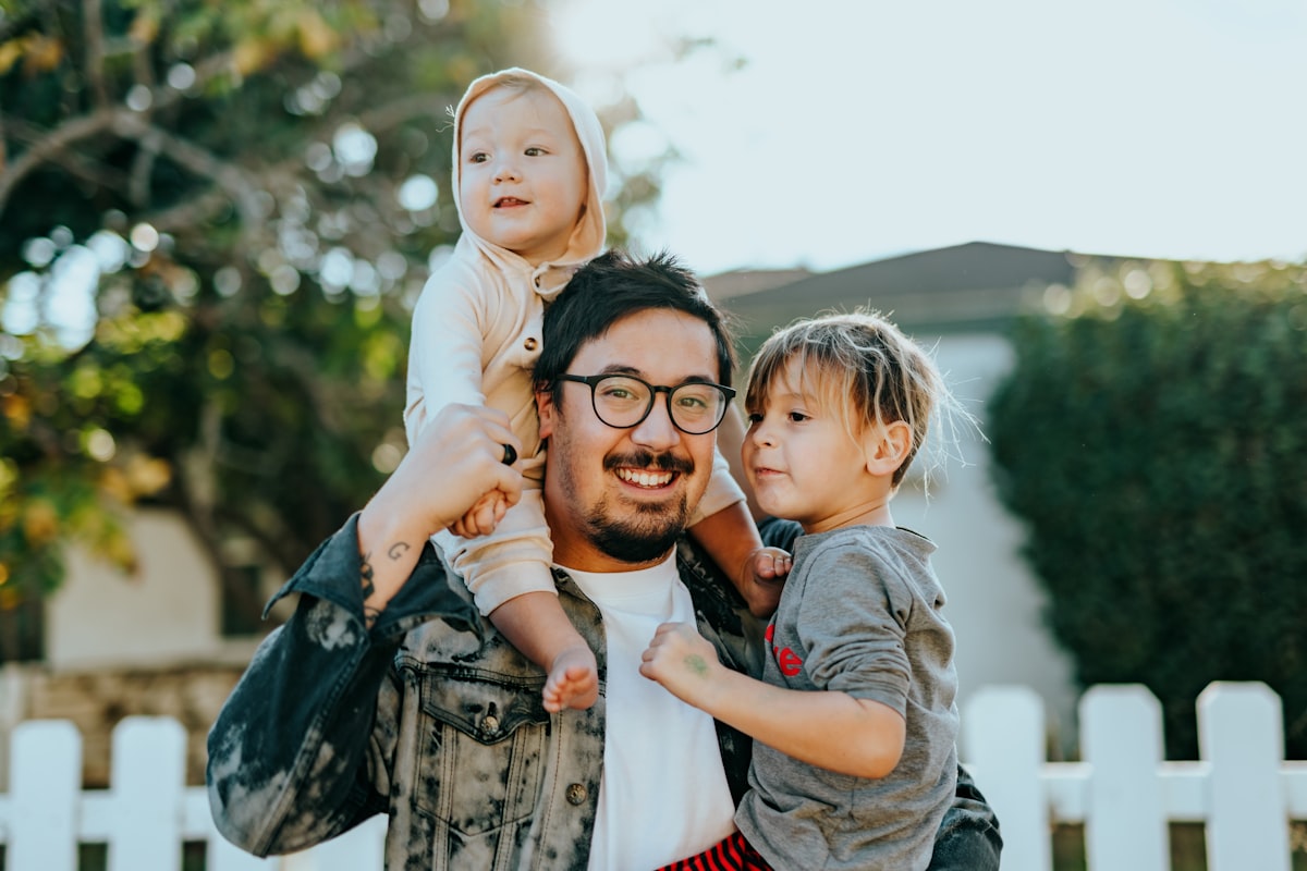 Famille protégée par assurance prévoyance